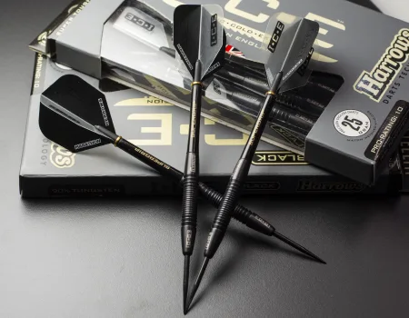 harrows pikado strelice steel tip na tamnoj pozadini black ice model
