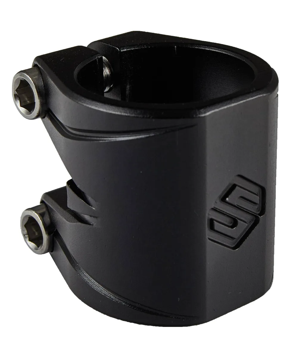 striker essence double v2 cla-blk (1)
