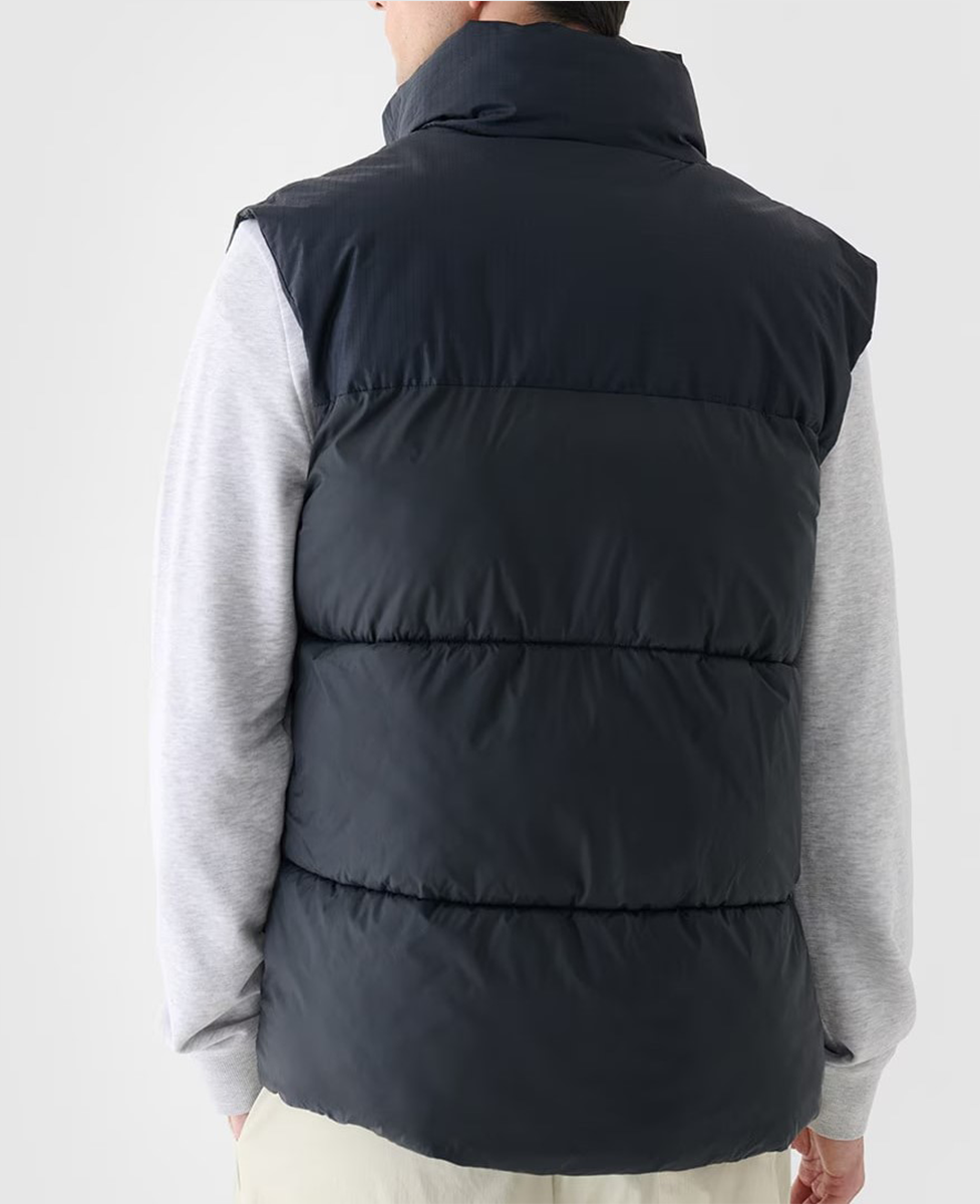 4F Prsluk Men's Down Vest Black - Image 2